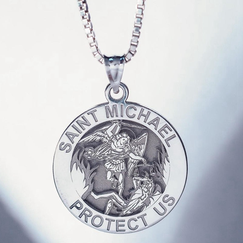 Fashion  Archangel St.Michael Protects Charm Pendant Necklace Round Angel St. Michael Protect Us Necklace Men Women Gift