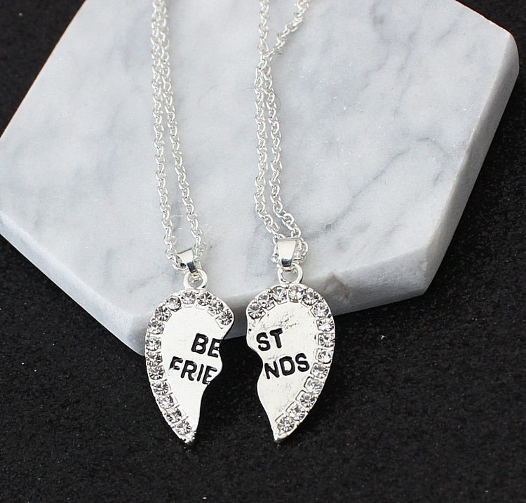 2 Pcs/set Love English Pendant Alloy Ornaments Fashion Best Friends Heart Necklace Good Friends Choker Statement Necklace