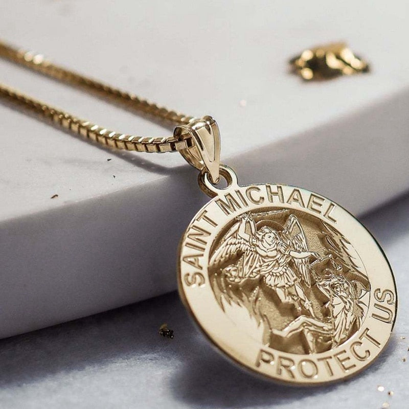 Fashion  Archangel St.Michael Protects Charm Pendant Necklace Round Angel St. Michael Protect Us Necklace Men Women Gift